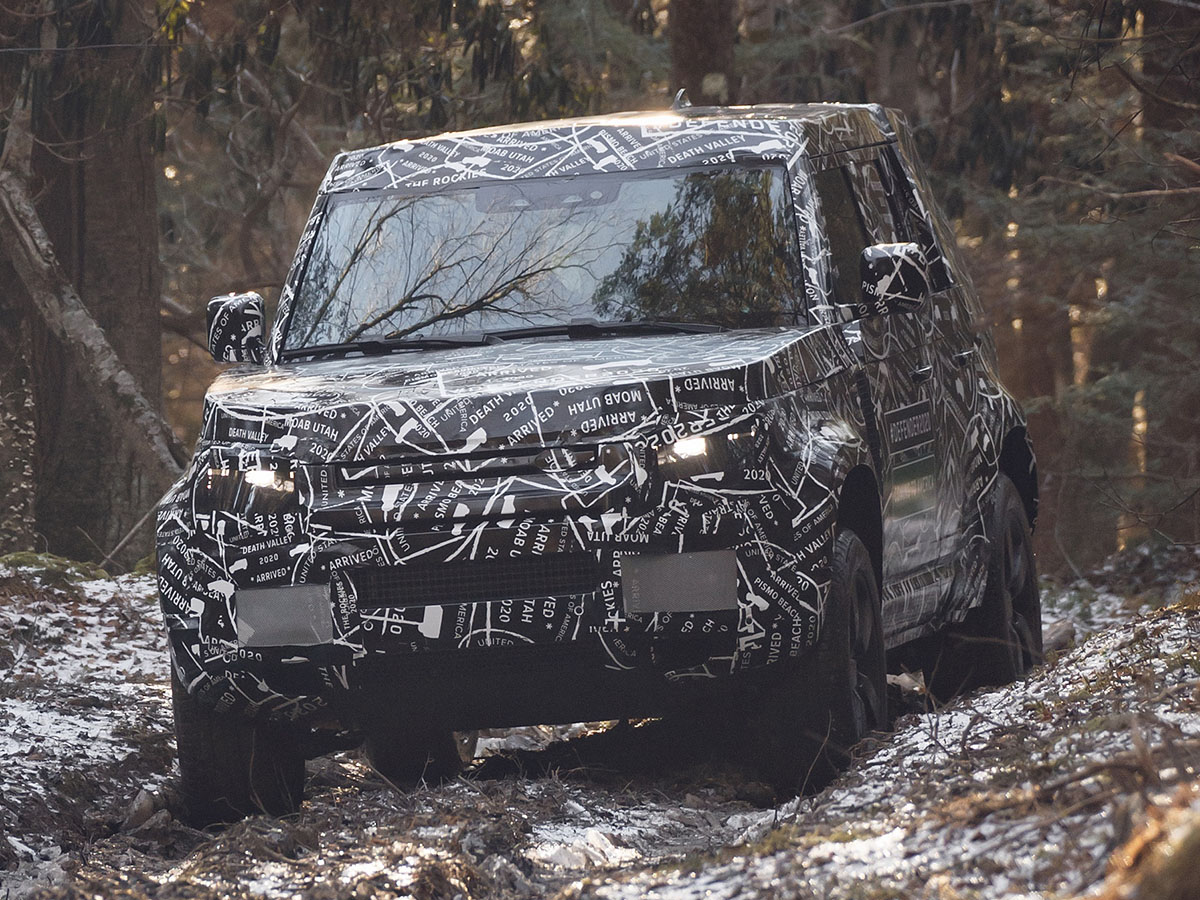 04 2020 Land Rover Defender
