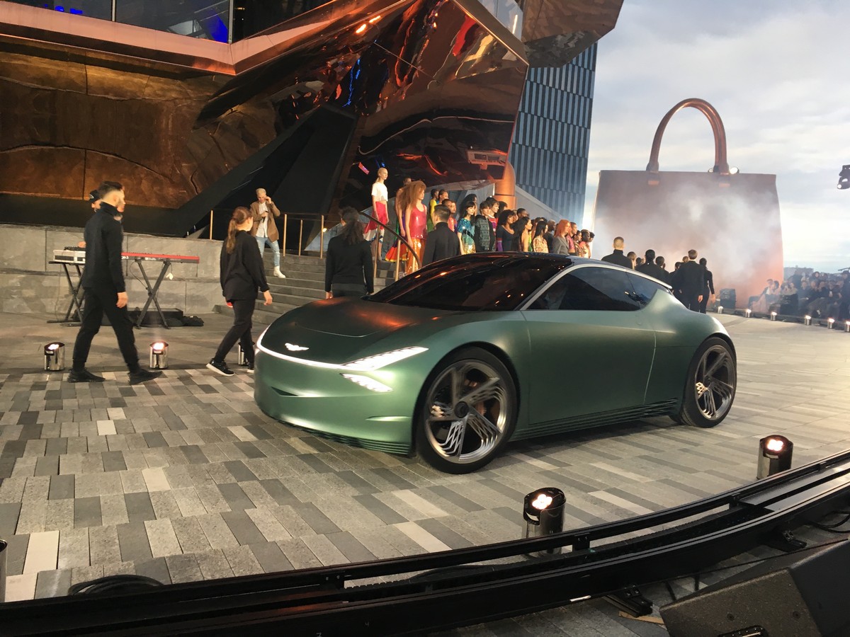 04 Genesis Mint Concept