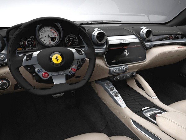05 2017 Ferrari Gtc4lusso