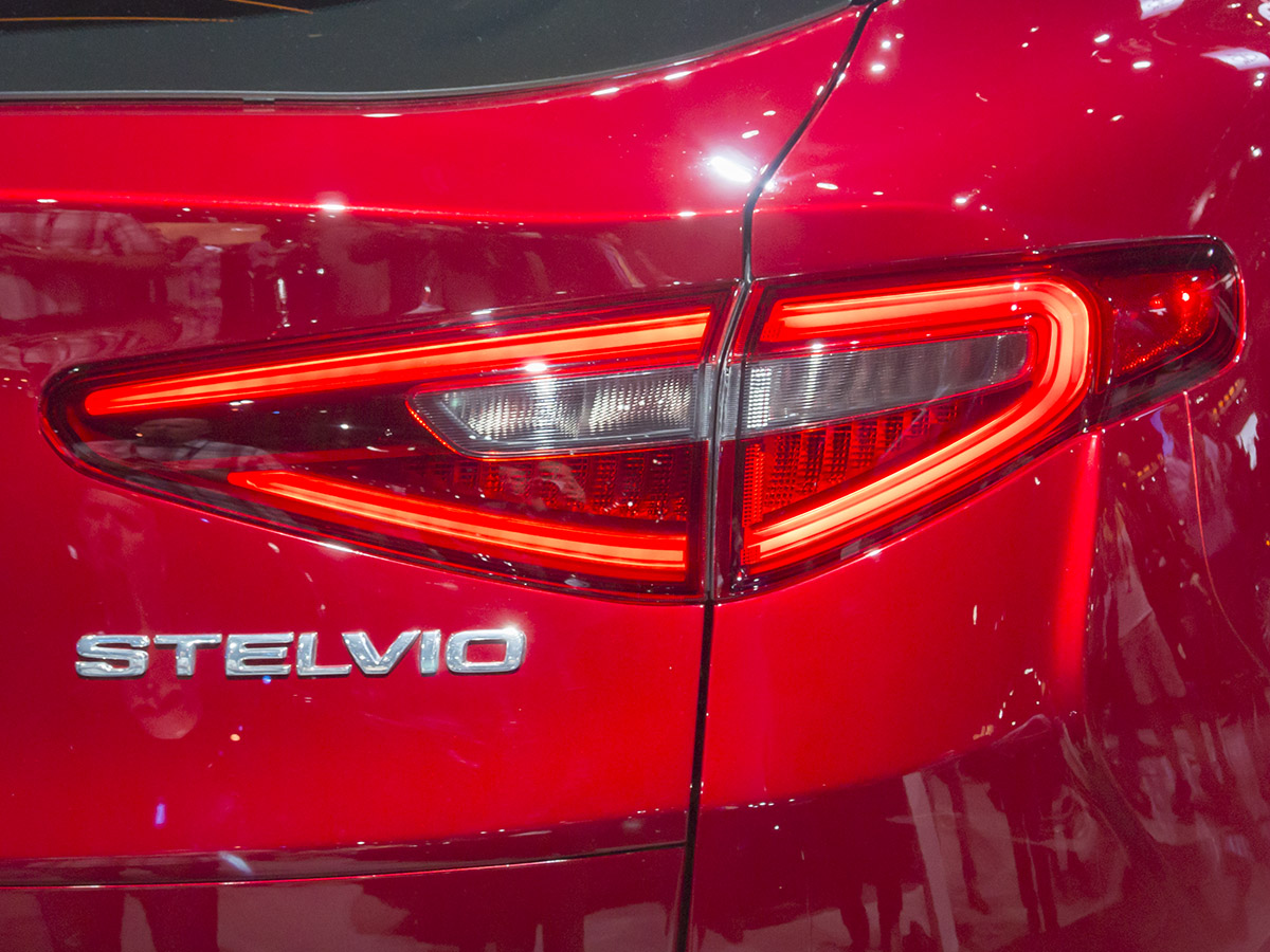 05 2018 Alfa Romeo Stelvio LA