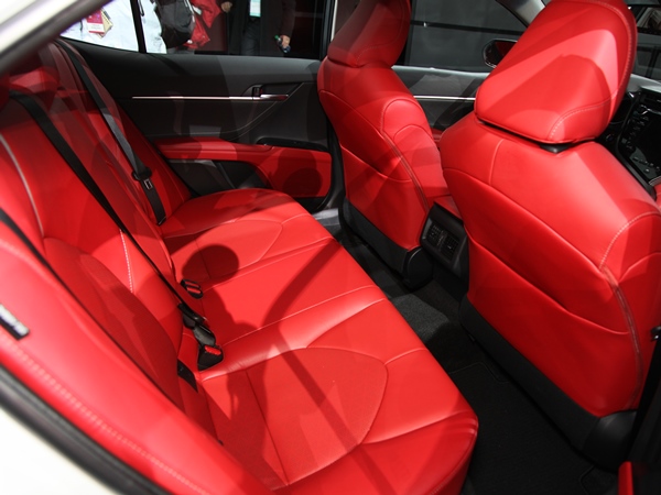 05 2018 Toyota Camry Detroit AT
