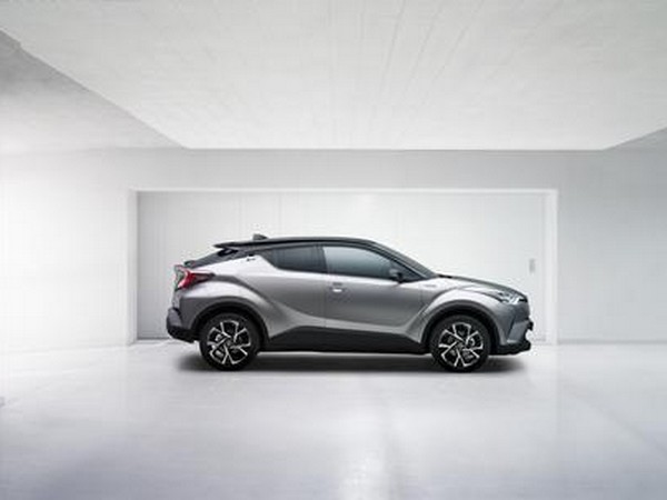 06 2016 Toyota C HR