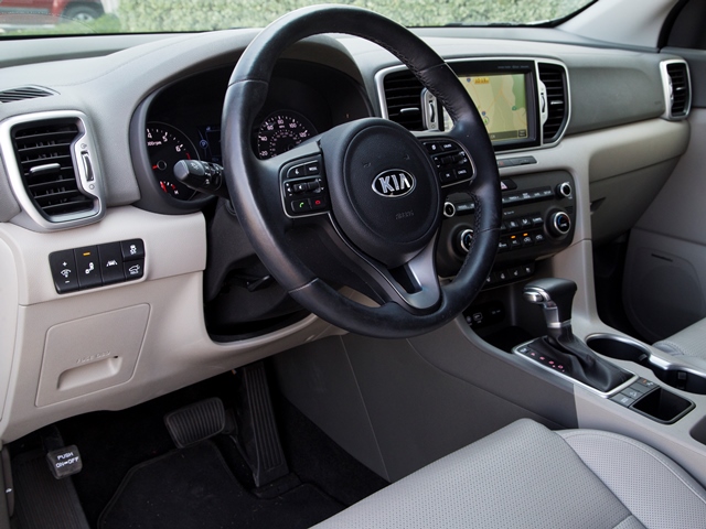 06 2017 Kia Sportage Best Buy
