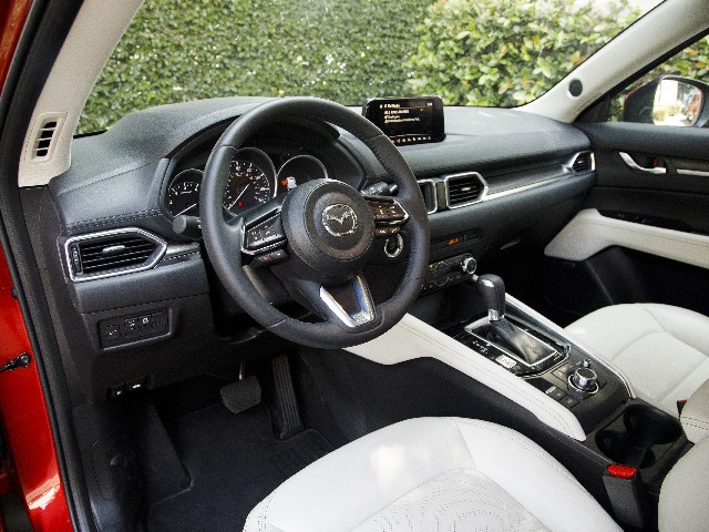 06 2017 Mazda Cx 5 Comparo