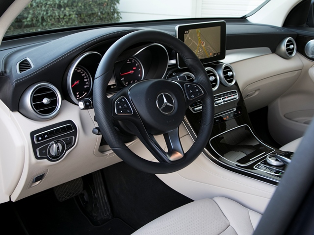 06 2017 Mercedes Benz Glc300 Best Buy
