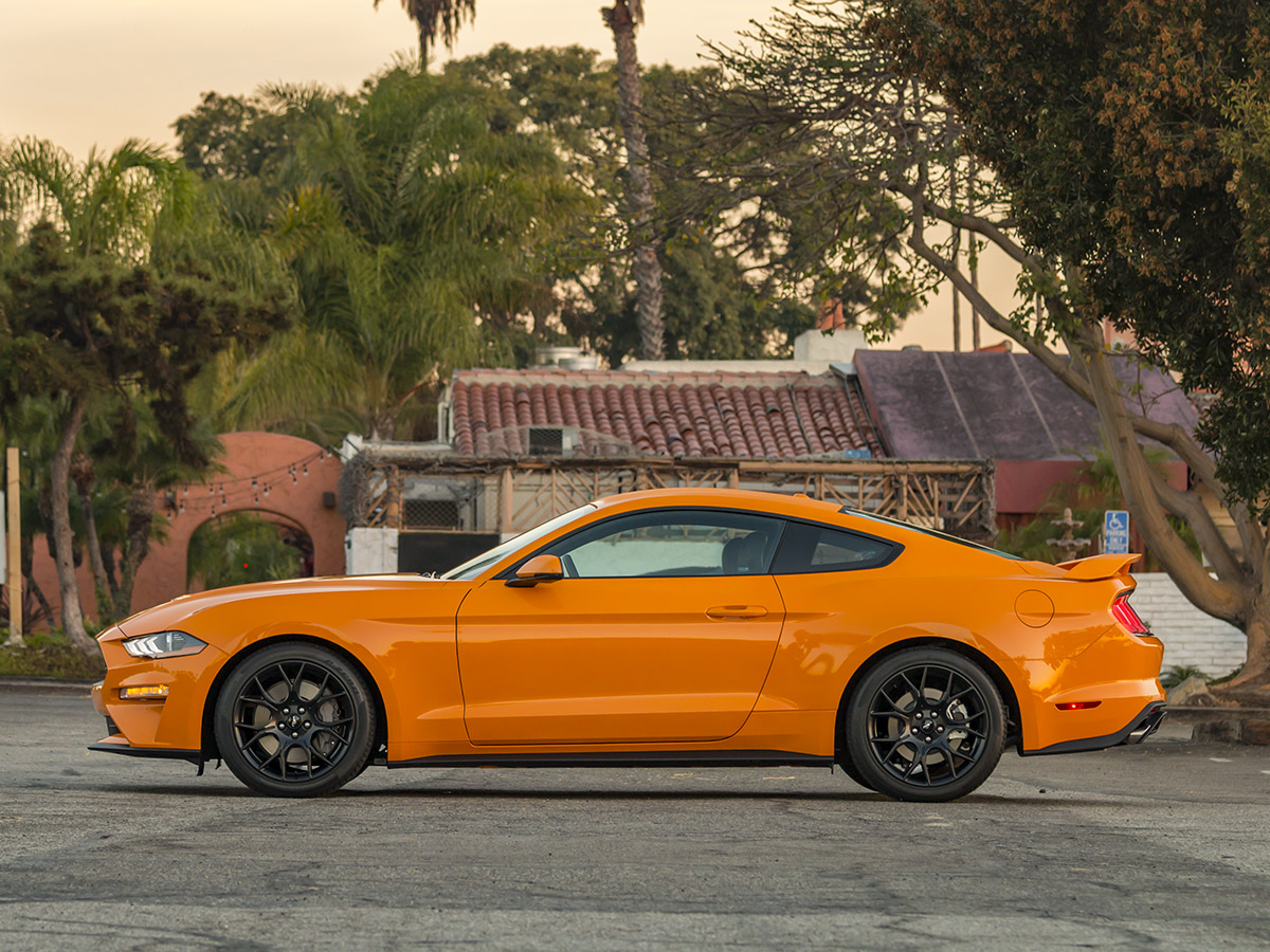 06 2018 Ford Mustang EcoBoost Exterior KBB