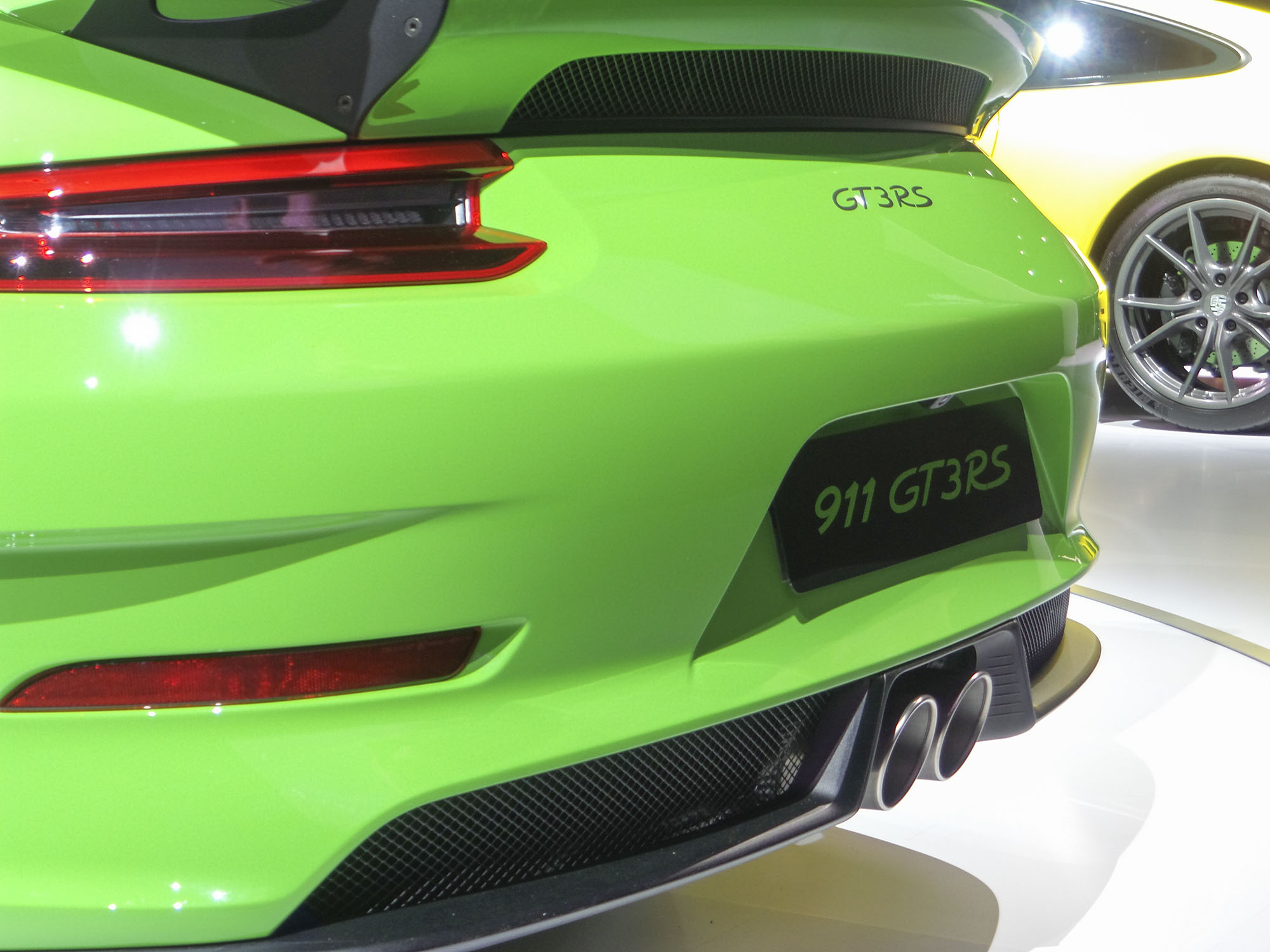 06 2019 Porsche GT3 Weissach NYIAS KBB