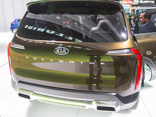 06 Kia Telluride Concept