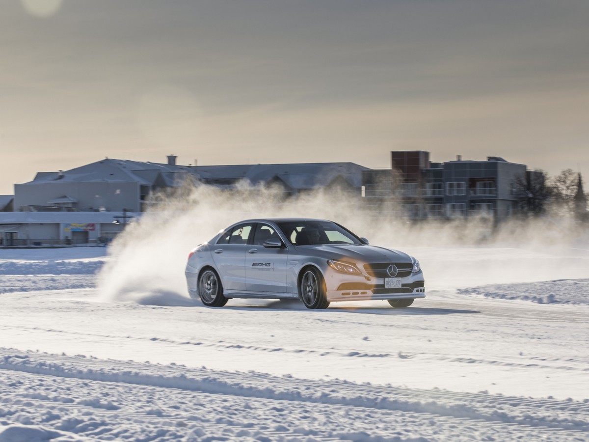 06 Mercedes Amg Winter Driving