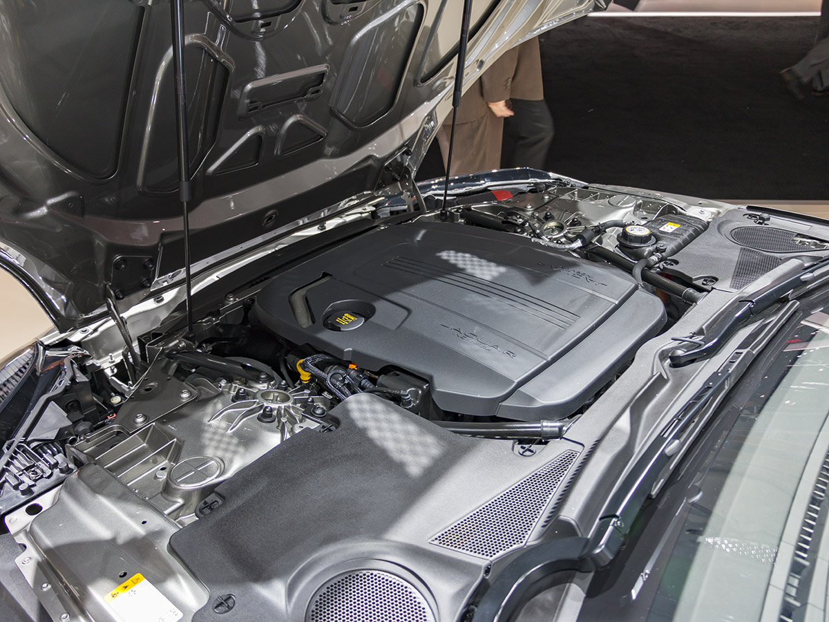 07 2018 Jaguar F Type 4 Cylinder NYIAS KBB