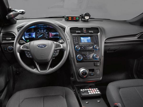 07 Ford Police Responder Hybrid Sedan