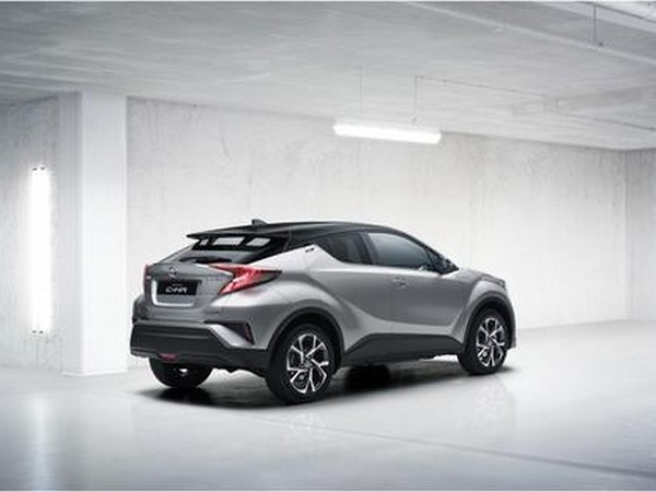 08 2016 Toyota C HR