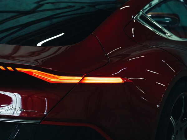 08 Fisker Emotion Concept
