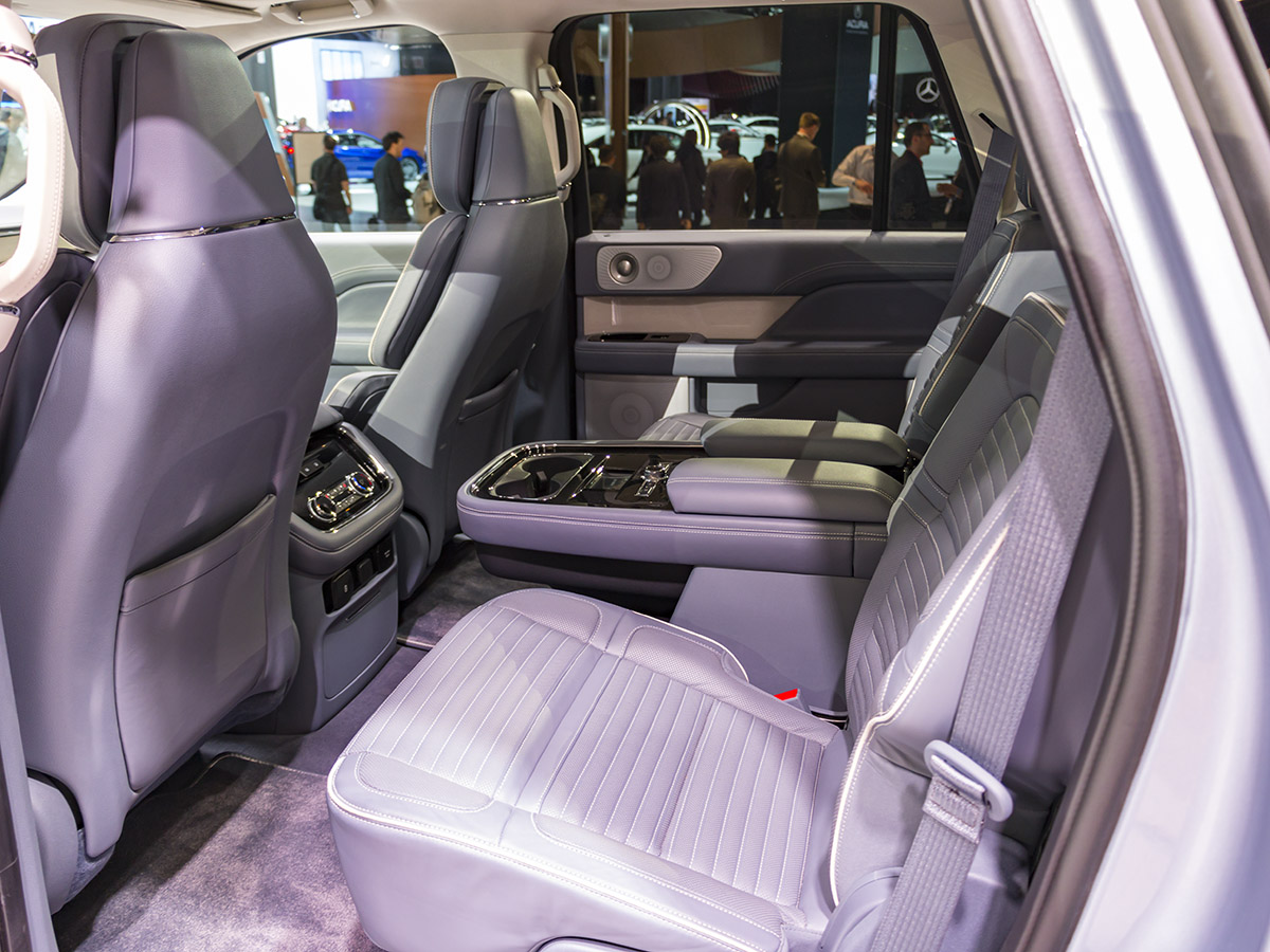 09 2018 Lincoln Navigator NYIAS KBB