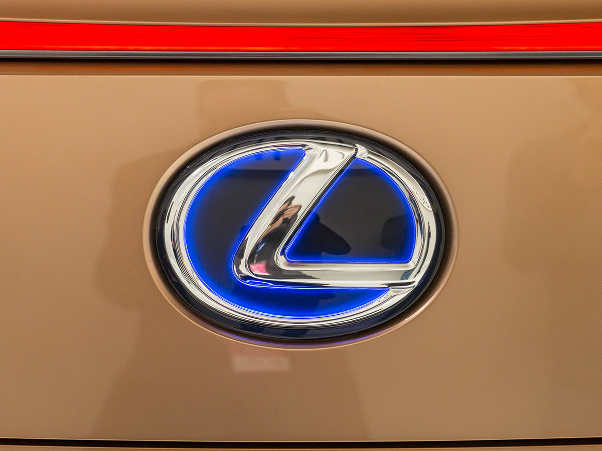 09 Lexus LF 1 Concept NAIAS KBB