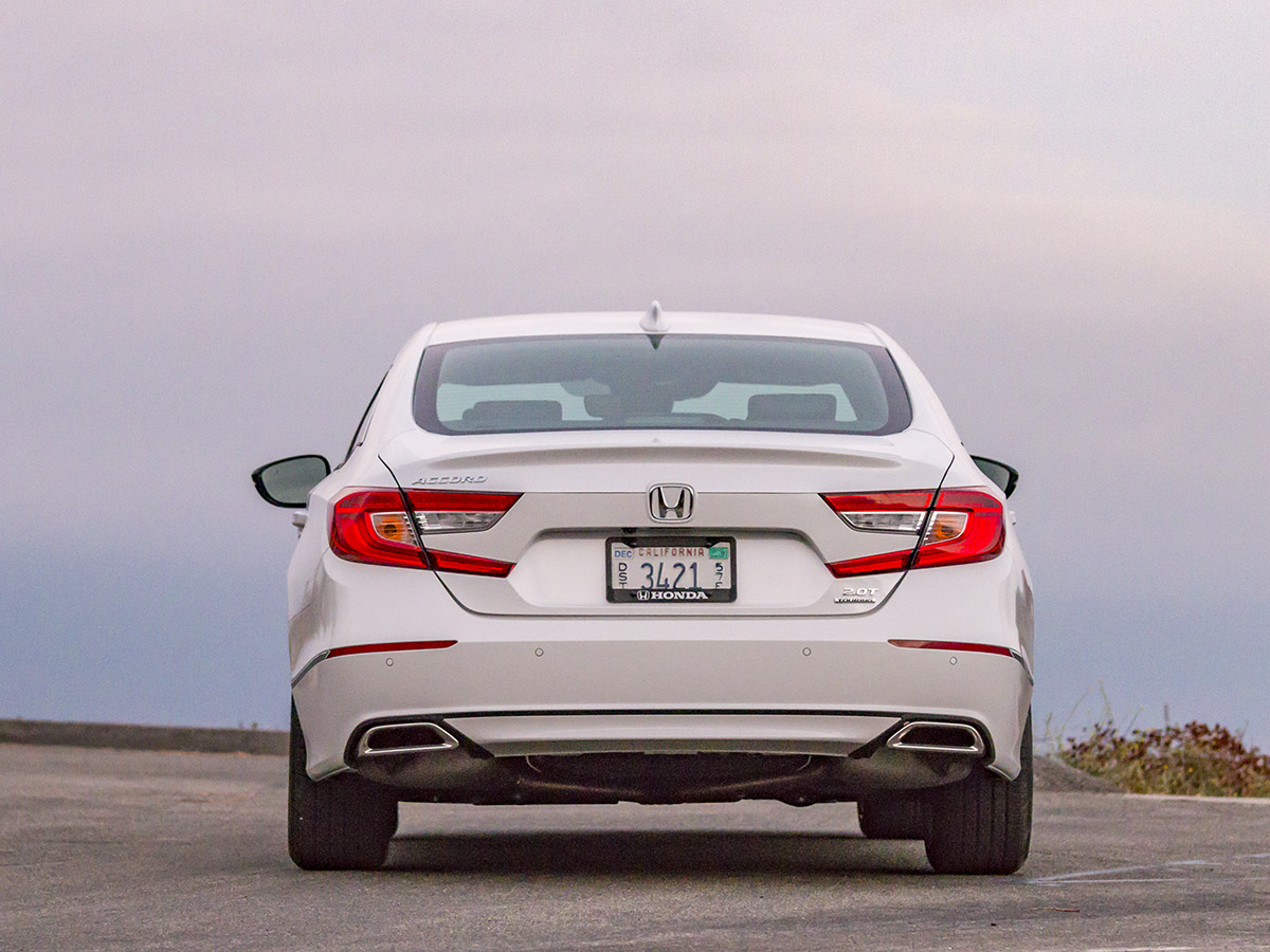 10 2018 Honda Accord Exterior BB KBB