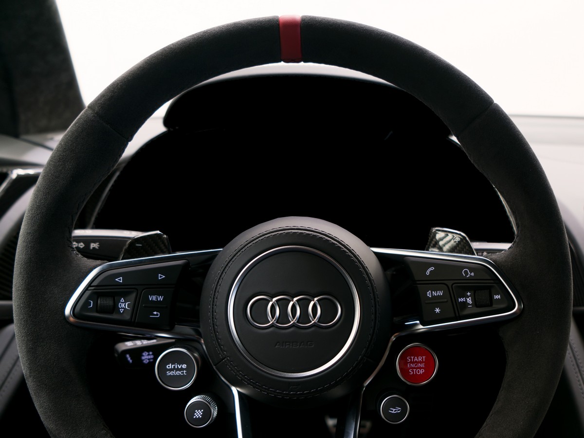 10 2018 Audi R8 V10 Competition Pkg