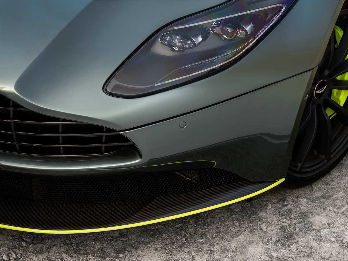10 2019 Aston Martin Db11 Amr Oem