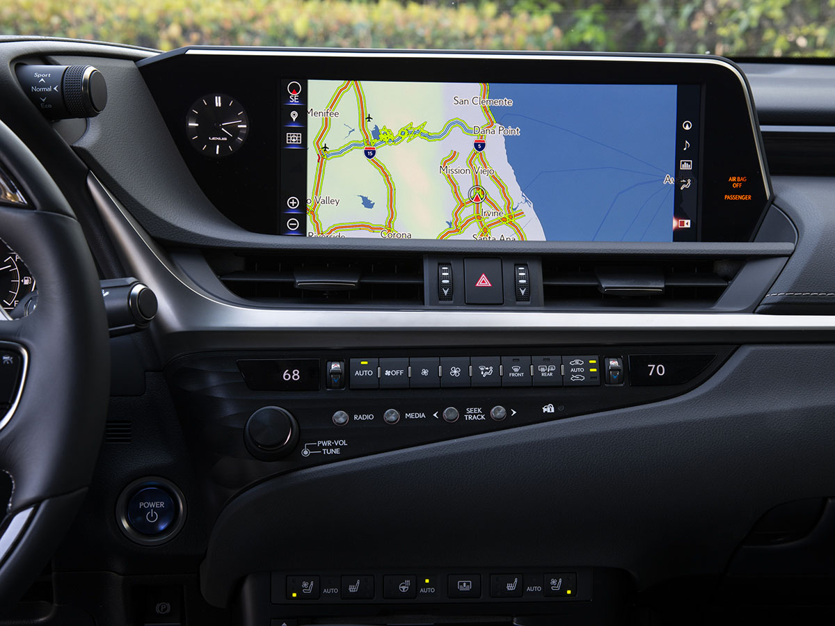 10 2019 Lexus Es 300h Bb