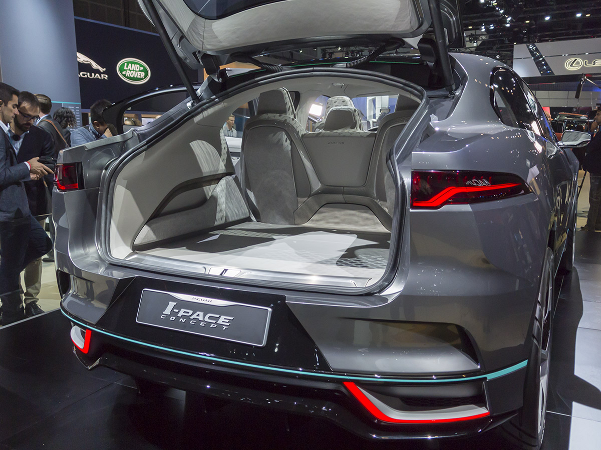 10 Jaguar I Pace Concept LA
