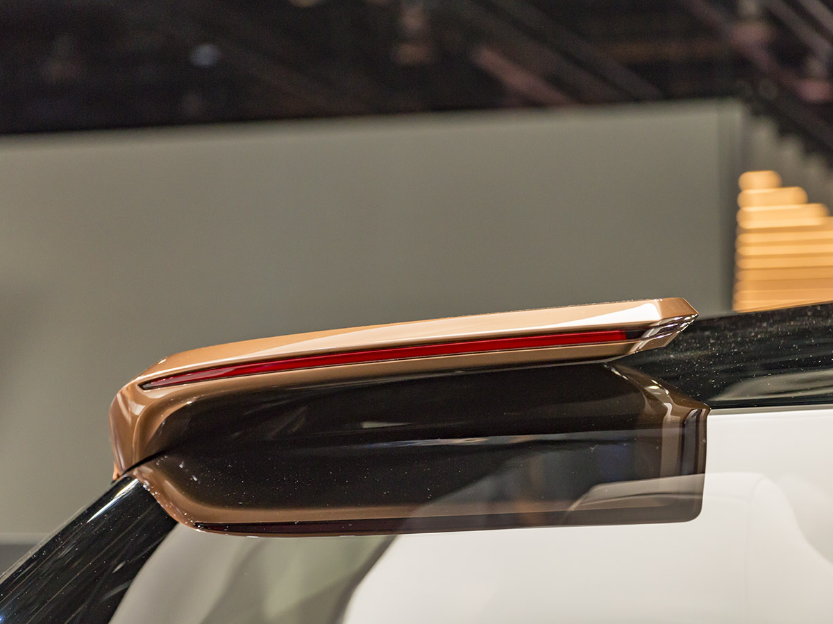 10 Lexus LF 1 Concept NAIAS KBB