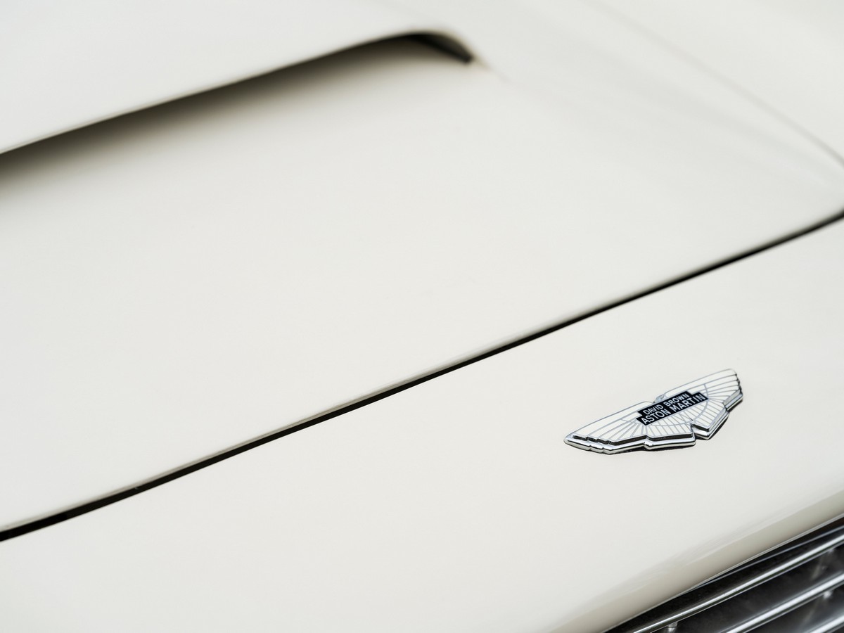 10 Aston Martin Heritage Ev Concept