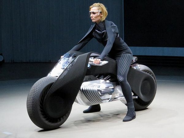 10 Bmw Motorrad Visionnext 100