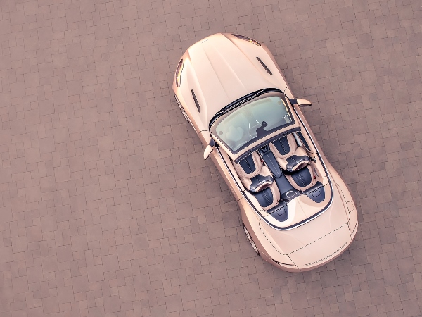 10b 2018 Aston Martin Db11 Volante Oem