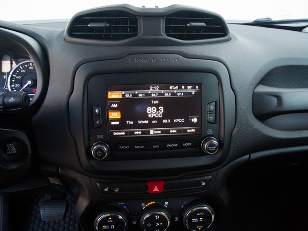 11 2016 Jeep Renegade