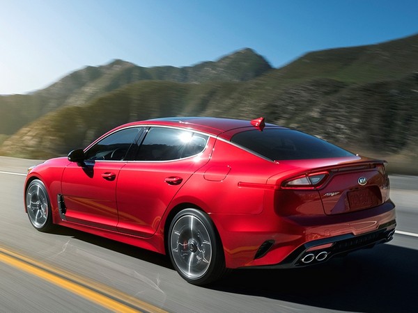 11 2018 Kia Stinger