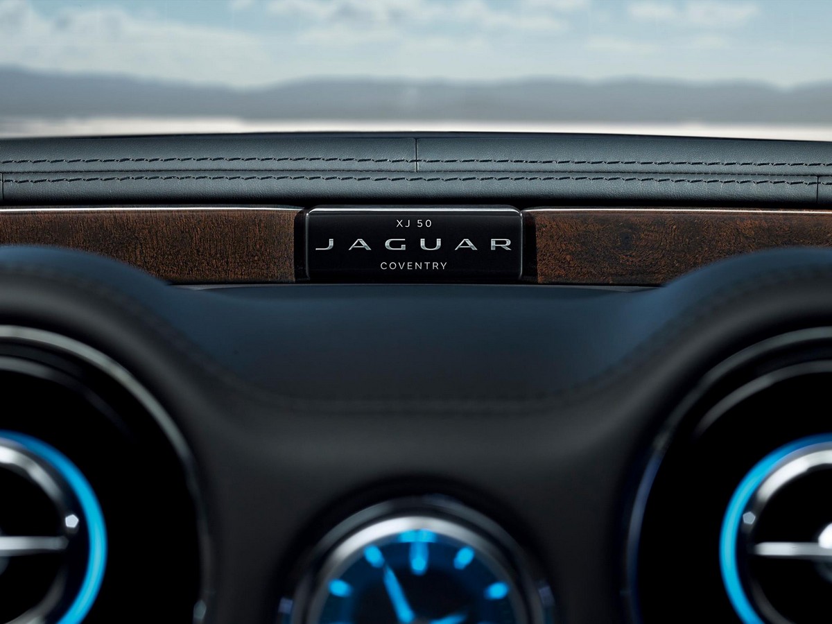 11 2019 Jaguar Xj50 Oem