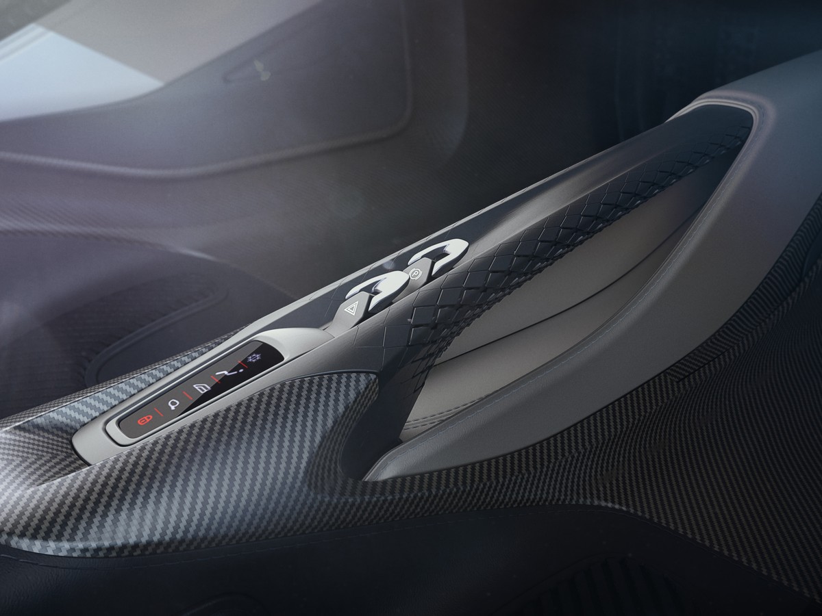 11 Aston Martin Project 003
