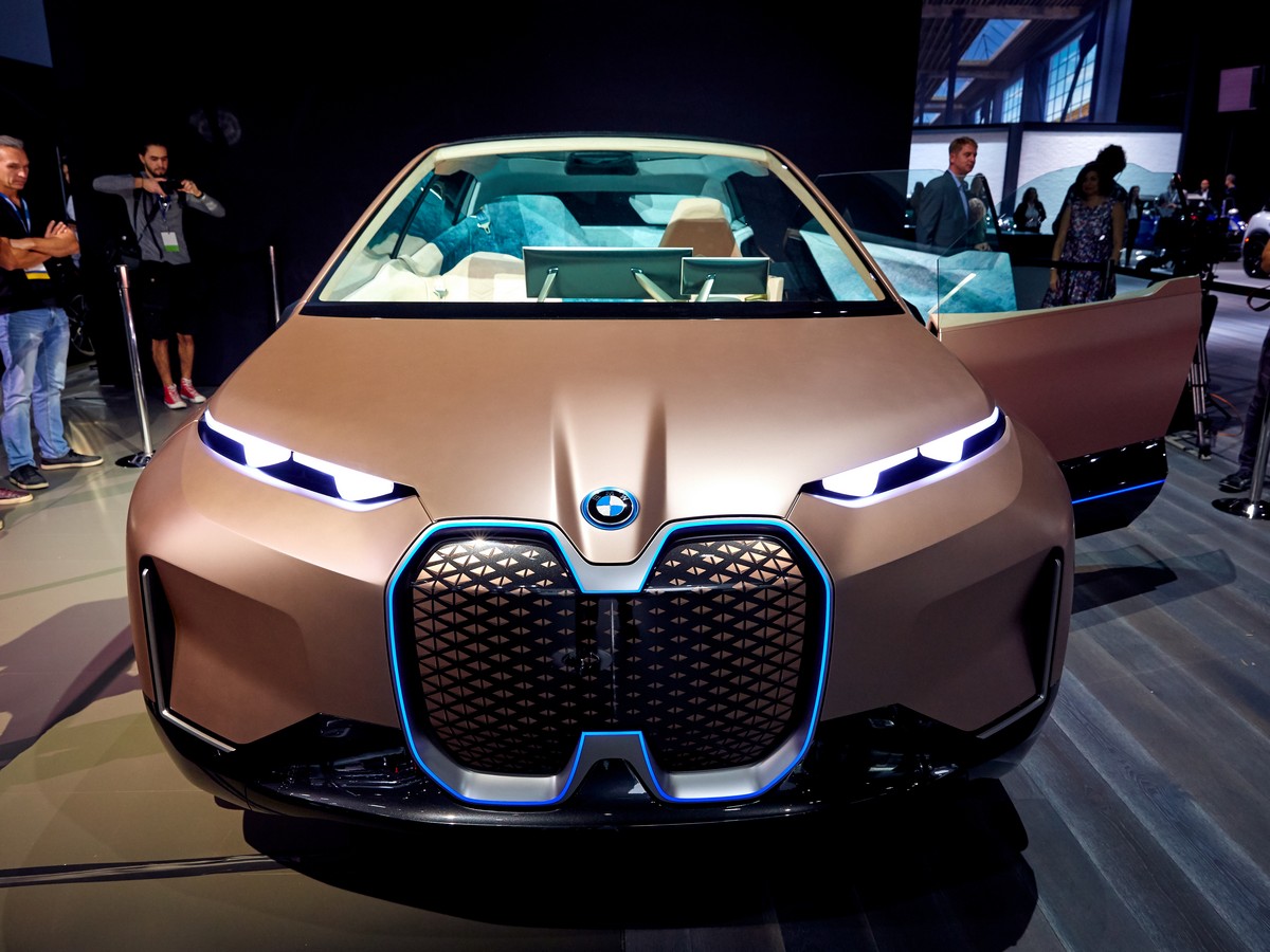 11 Bmw Vision INext LA