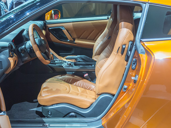 12 2017 Nissan GT R
