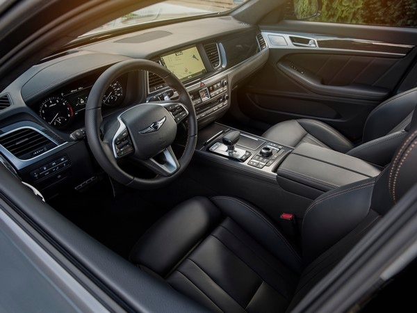 12-2018-Genesis-G80-3.3T-1