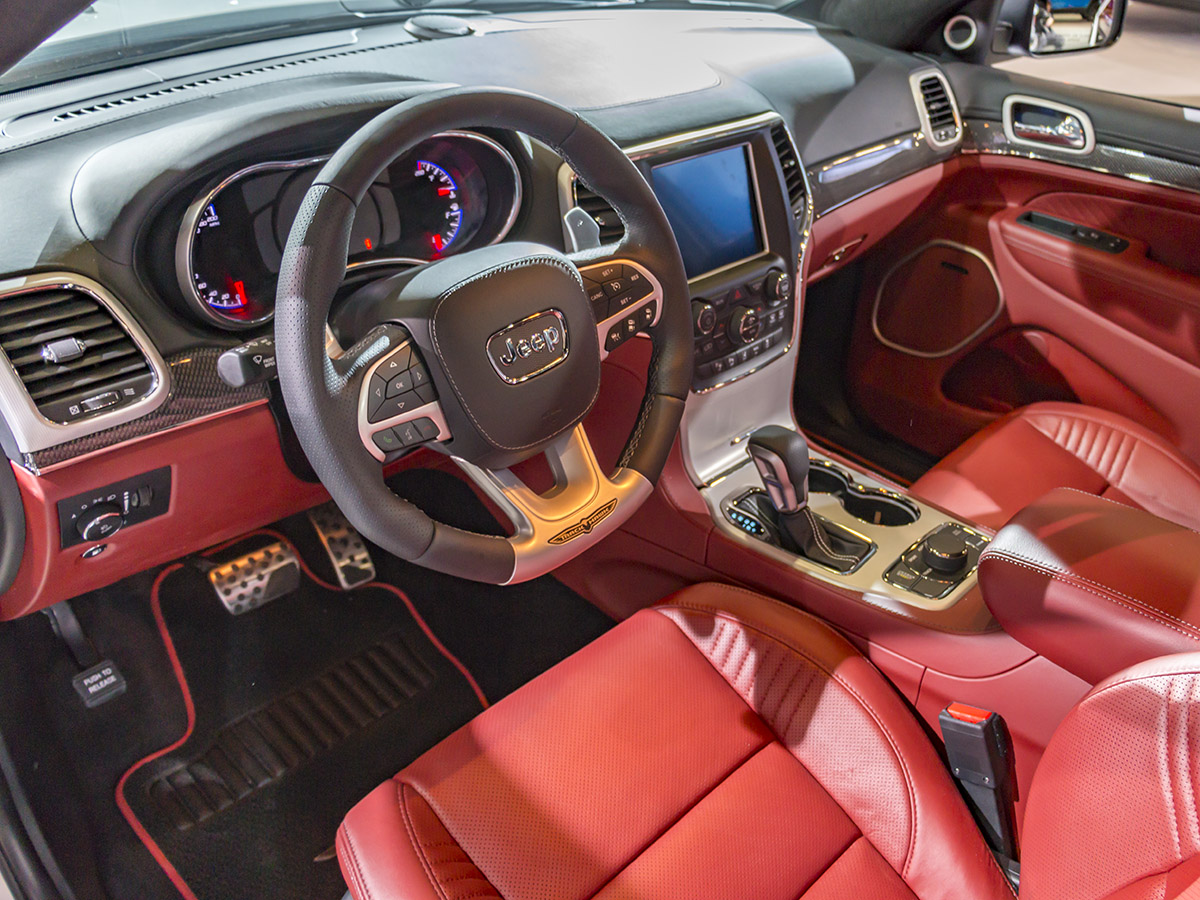 12 2018 Jeep Grand Cherokee Trackhawk NYIAS KBB