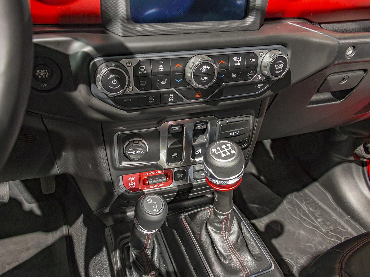 12 2018 Jeep Wrangler LAAS KBB