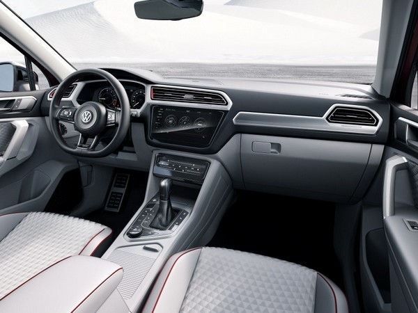 12 VW Tiguan GTE Concept Crpd