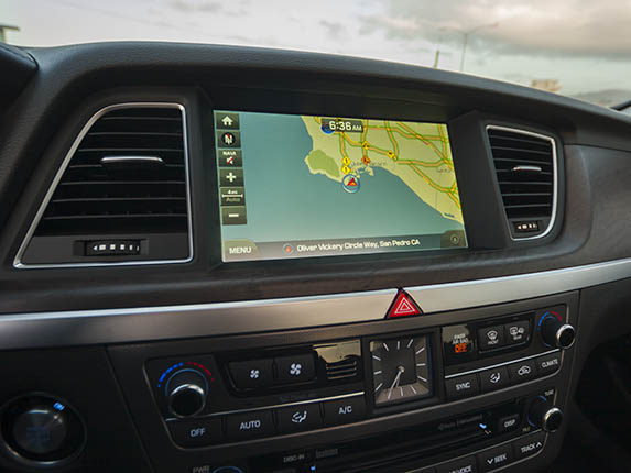13 2015 Hyundai Genesis Long Term Interior