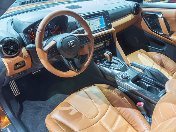 13 2017 Nissan GT R