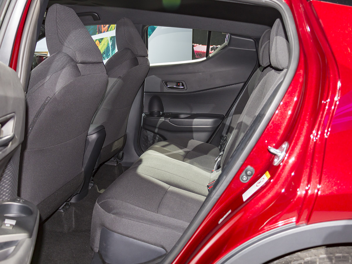 13 2018 Toyota C Hr LA
