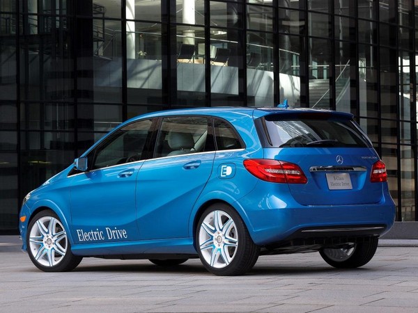 13 Mercedes Benz B Class Electric Drive