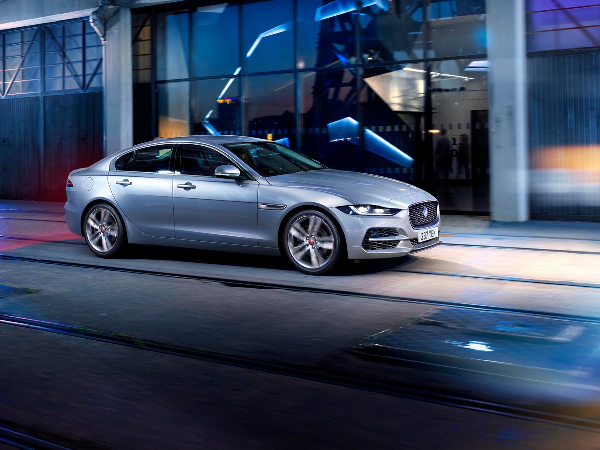 13a 2020 Jaguar Xe Grey Oem
