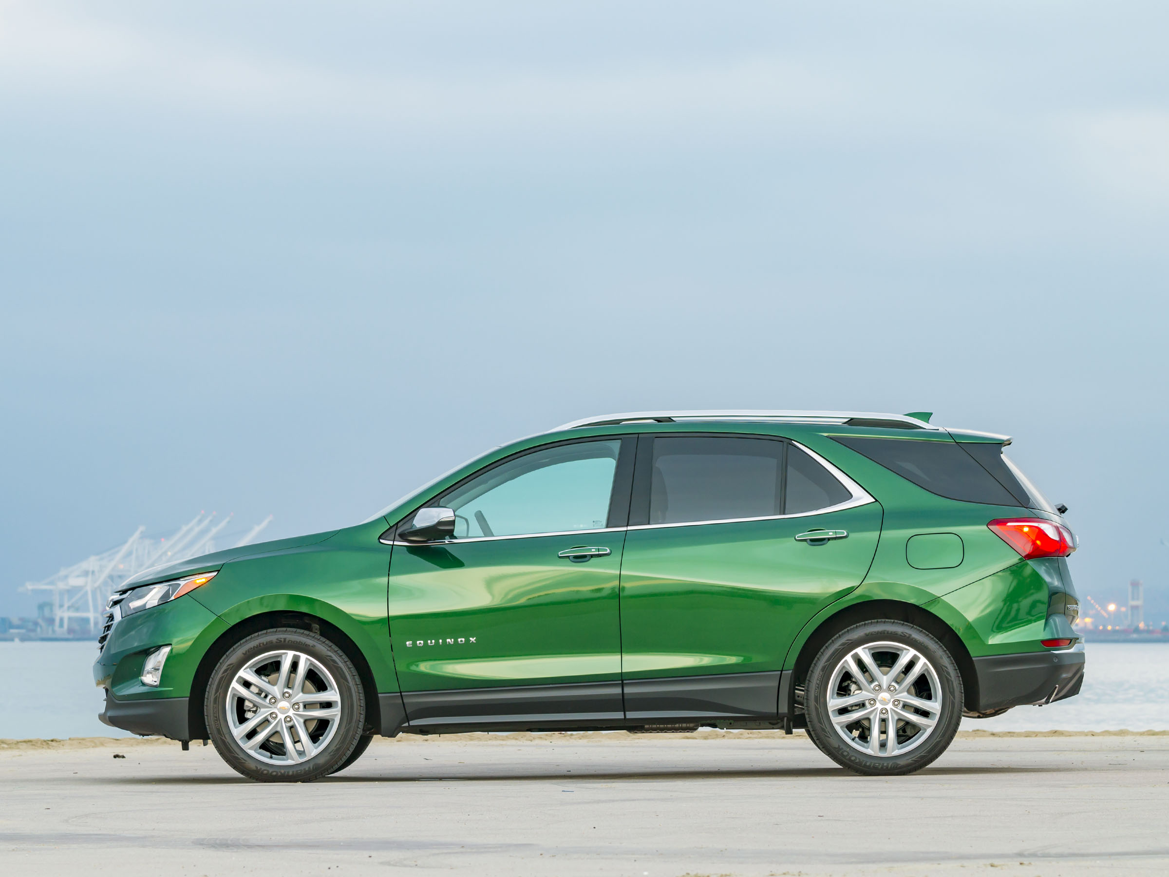 14 2018 Chevrolet Equinox Turbo Exterior KBB