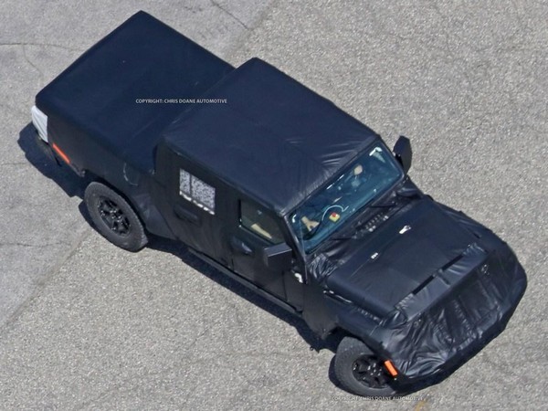 14 2019 Jeep Wrangler Pickup