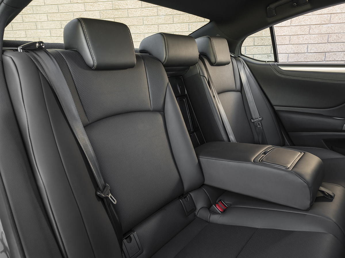 14 2019 Lexus Es Oem