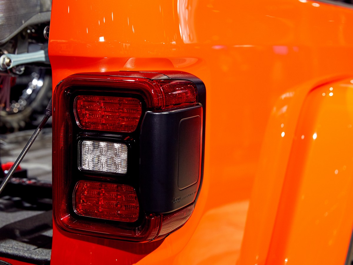14 2020 Jeep Gladiator LA