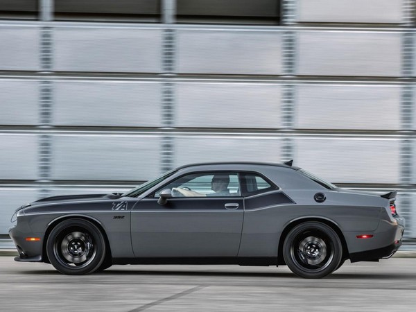 15 2017 Dodge Challenger T A 392