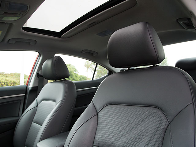 15 2017 Hyundai Elantra Compact Sedan Comparison