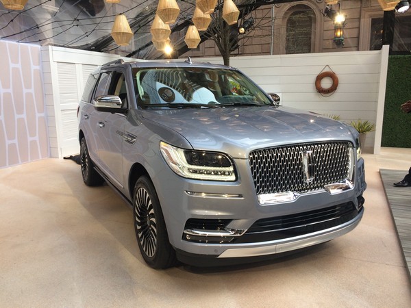 15 2018 Lincoln Navigator Debut
